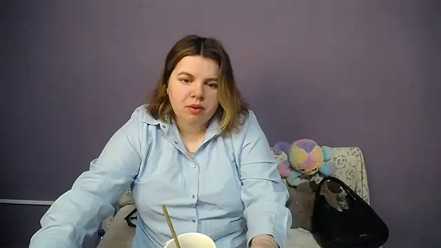 so shy online show from 04-20-26, 06:16