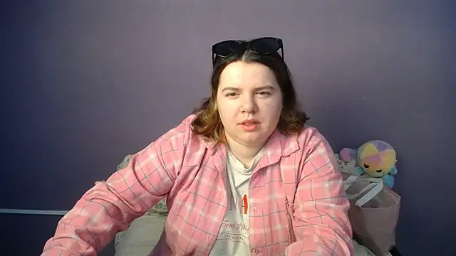 so shy online show from 05-17-26, 06:11