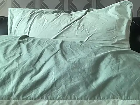 Goodgurldiana  online show from 12-02-25, 02:17