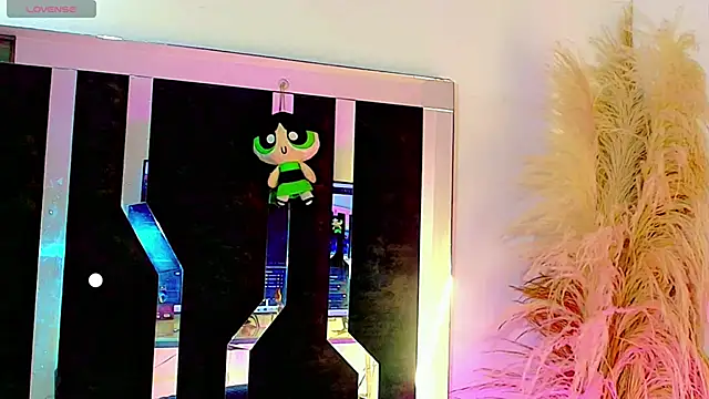 honey skin online show from 04-16-26, 07:25