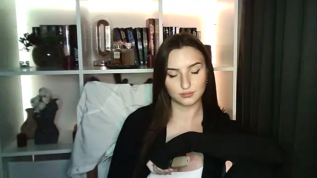 X Alisa online show from 04-03-26, 06:39