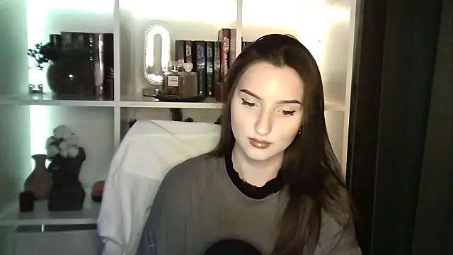 X Alisa online show from 04-13-26, 06:35