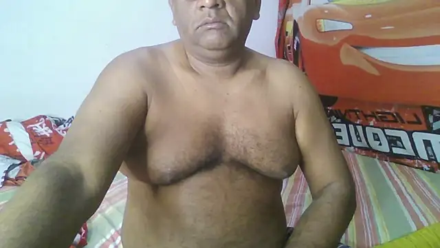 Snapshot of Beargryzzly chatting on 01-25-25, 03:41 Beargryzzly online show from 01-25-25, 03:41