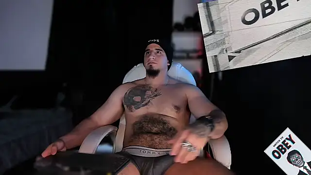 Snapshot of kingbear777 chatting on 02-06-25, 05:57 kingbear777 online show from 02-06-25, 05:57