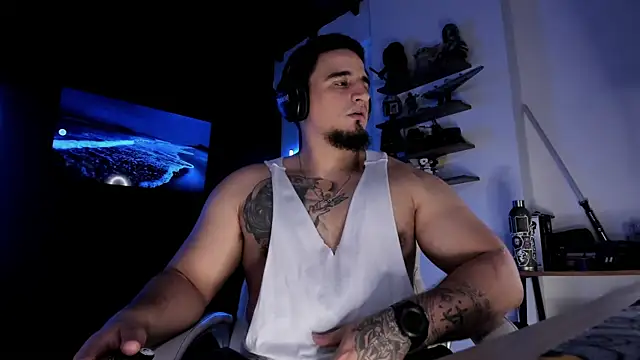 Snapshot of kingbear777 chatting on 09-21-25, 11:17 kingbear777 online show from 09-21-25, 11:17