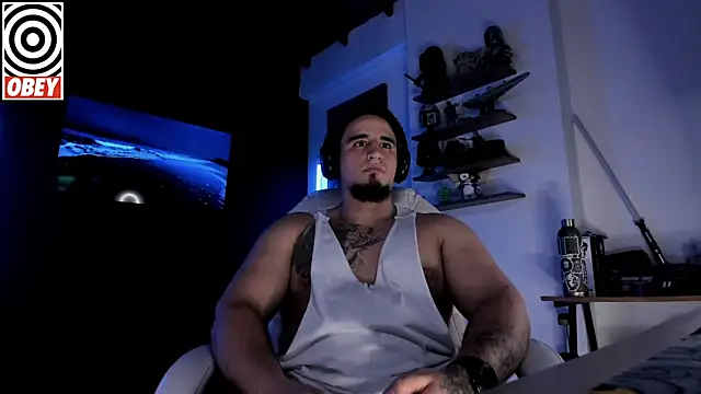 kingbear777 online show from 11-21-25, 12:37