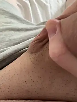 Snapshot of henes188 chatting on 03-16-25, 01:27 henes188 online show from 03-16-25, 01:27