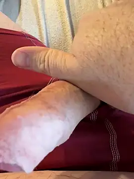 Snapshot of henes188 chatting on 10-31-25, 11:44 henes188 online show from 10-31-25, 11:44