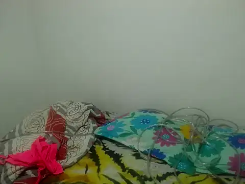 Snapshot of _katerin_love1 chatting on 11-18-25, 05:06 katerin love1 online show from 11-18-25, 05:06