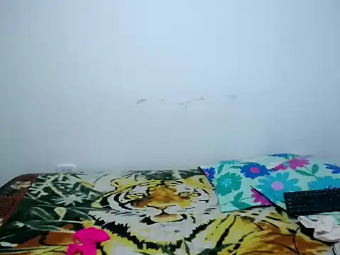 Snapshot of _katerin_love1 chatting on 11-19-25, 05:07 katerin love1 online show from 11-19-25, 05:07