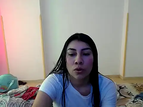 Snapshot of _katerin_love1 chatting on 12-16-25, 03:17 katerin love1 online show from 12-16-25, 03:17