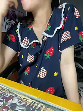 Snapshot of Suri_amabel chatting on 02-23-25, 04:17 Suri amabel online show from 02-23-25, 04:17