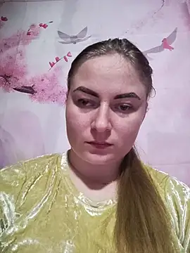 Snapshot of ElenaMaeer chatting on 11-23-25, 04:40 ElenaMaeer online show from 11-23-25, 04:40