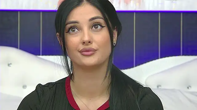 SophiaVilner online show from 09-26-25, 06:23