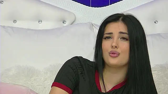 SophiaVilner online show from 10-16-25, 04:30