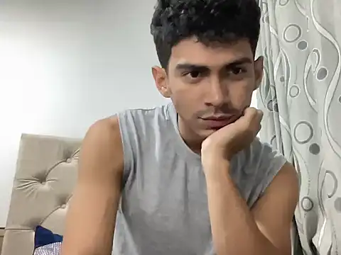 Snapshot of WildLogan chatting on 02-11-26, 01:54 WildLogan online show from 02-11-26, 01:54