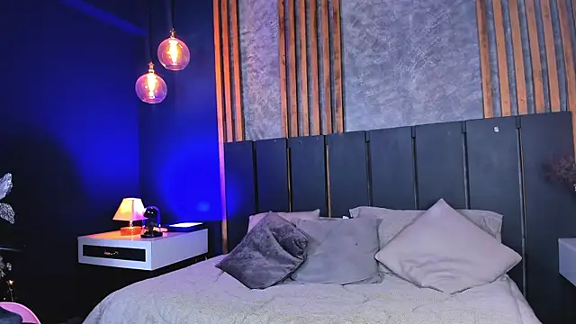 Snapshot of Mayli-x chatting on 12-15-24, 08:30 Mayli-x online show from 12-15-24, 08:30