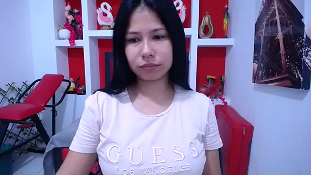 Letty Plugxo online show from 10-18-25, 12:39