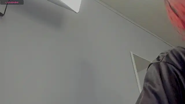 Snapshot of ScarletGV chatting on 03-06-25, 05:24 ScarletGV online show from 03-06-25, 05:24