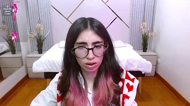 LenaRoses online show from 11-07-25, 12:49