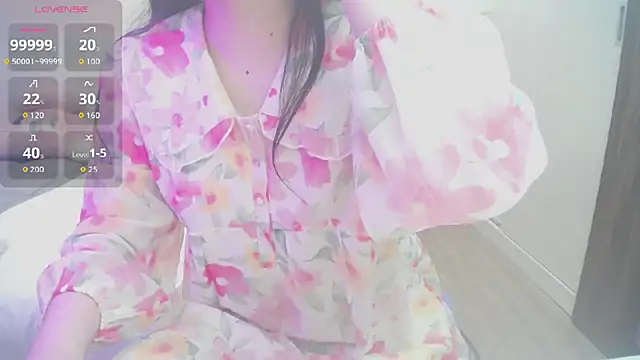 Snapshot of Cheni chatting on 02-06-26, 07:17 Cheni online show from 02-06-26, 07:17