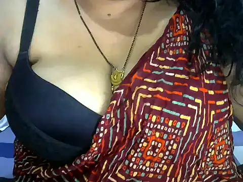 Snapshot of dramebaz_queen chatting on 05-01-26, 06:45 dramebaz queen online show from 05-01-26, 06:45