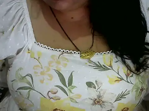 Snapshot of dramebaz_queen chatting on 05-04-26, 06:48 dramebaz queen online show from 05-04-26, 06:48