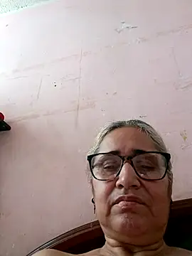  candi online show from 09-11-25, 12:49