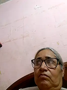  candi online show from 10-10-25, 01:26