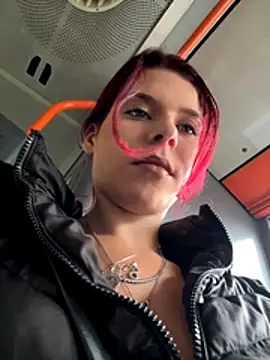 RiriRoseey online show from 11-04-25, 08:02