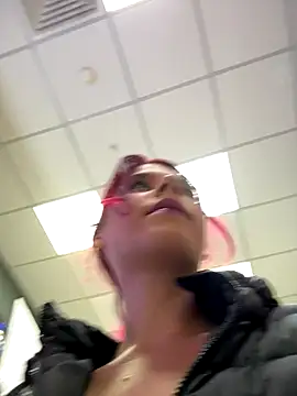 RiriRoseey online show from 11-08-25, 09:09