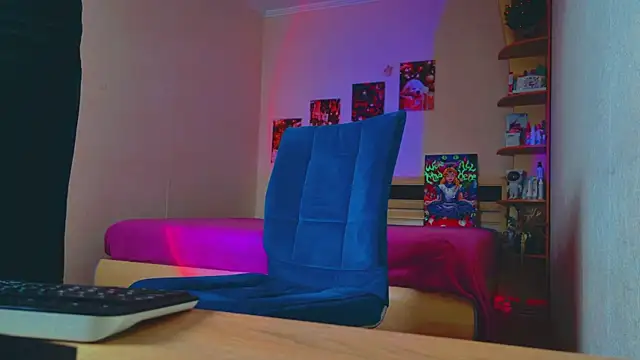 Miss Arwen online show from 01-07-25, 11:05