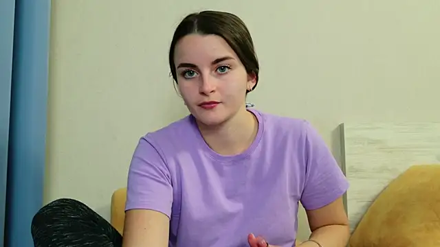 Snapshot of Miss_Arwen chatting on 04-25-26, 04:48 Miss Arwen online show from 04-25-26, 04:48