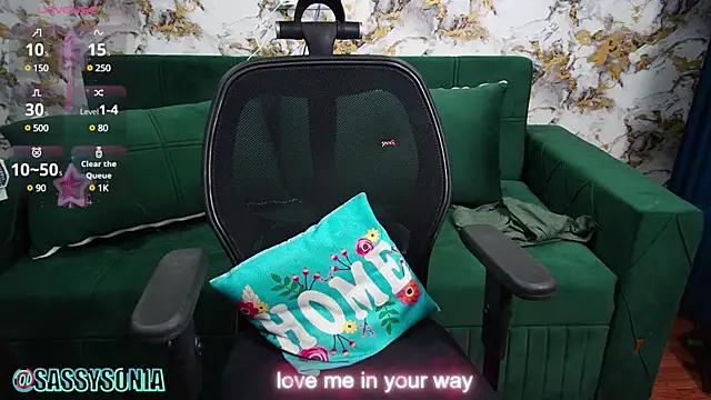 Snapshot of sassysonia chatting on 01-14-25, 12:14 sassysonia online show from 01-14-25, 12:14