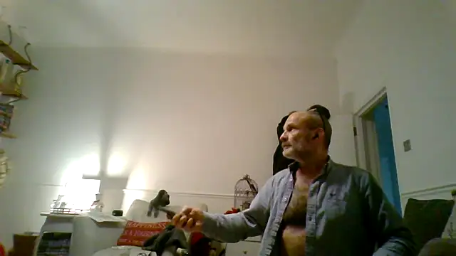 Shyboy817 online show from 12-17-25, 07:09