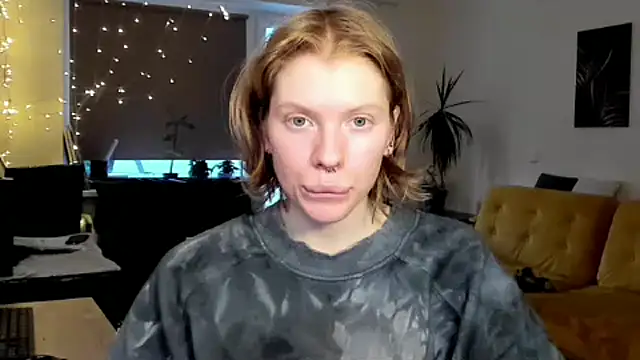 Snapshot of StellaDavis chatting on 02-14-25, 01:51 StellaDavis online show from 02-14-25, 01:51