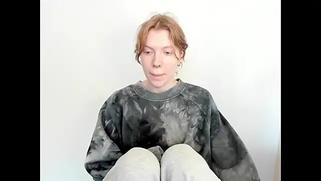 Snapshot of StellaDavis chatting on 11-26-25, 07:31 StellaDavis online show from 11-26-25, 07:31