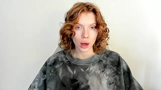 Snapshot of StellaDavis chatting on 12-16-25, 08:08 StellaDavis online show from 12-16-25, 08:08