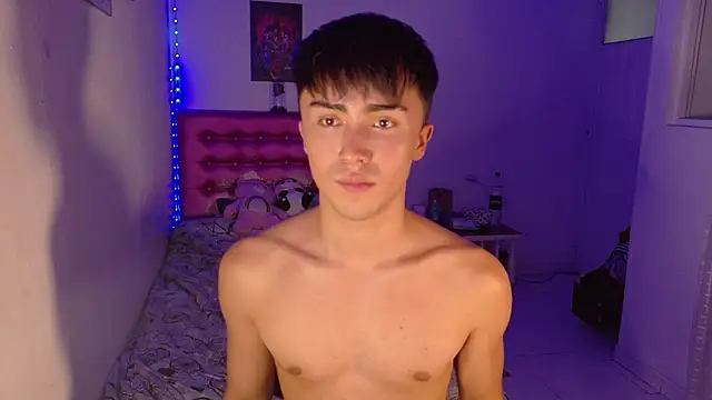 Snapshot of santi-fabulous chatting on 01-15-26, 01:10 santi-fabulous online show from 01-15-26, 01:10