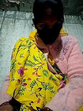 Snapshot of Anushka_Ji chatting on 01-06-25, 04:44 Anushka Ji online show from 01-06-25, 04:44