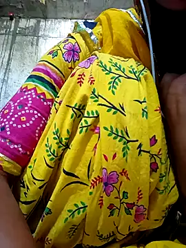 Snapshot of Anushka_Ji chatting on 02-05-25, 08:32 Anushka Ji online show from 02-05-25, 08:32