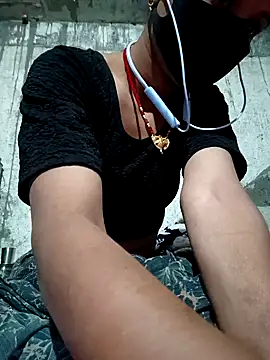 Snapshot of Anushka_Ji chatting on 02-11-25, 04:46 Anushka Ji online show from 02-11-25, 04:46