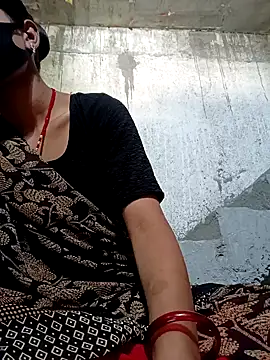 Snapshot of Anushka_Ji chatting on 02-13-25, 07:56 Anushka Ji online show from 02-13-25, 07:56