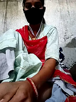 Snapshot of Anushka_Ji chatting on 03-12-25, 03:57 Anushka Ji online show from 03-12-25, 03:57