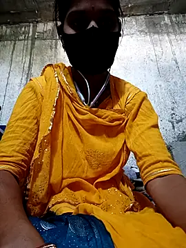 Snapshot of Anushka_Ji chatting on 03-12-25, 07:13 Anushka Ji online show from 03-12-25, 07:13