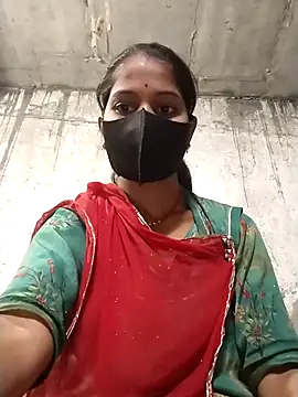 Snapshot of Anushka_Ji chatting on 10-31-25, 04:35 Anushka Ji online show from 10-31-25, 04:35