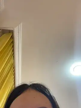 Snapshot of im_giselle_ chatting on 02-21-25, 08:18 im giselle online show from 02-21-25, 08:18