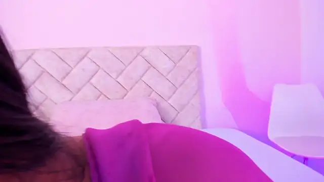 Snapshot of krishaa_ chatting on 03-18-25, 04:04 krishaa online show from 03-18-25, 04:04