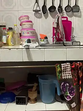 Tamara Lubezkii online show from 01-25-25, 09:04