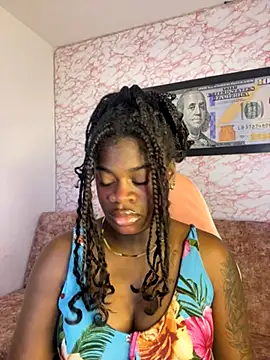 Tamara Lubezkii online show from 09-28-25, 04:45